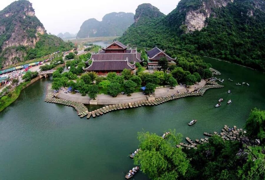 From Hanoi: Trang An eco-tourism - Hoa Lu ancient & Mua Cave - Riding, timing, and value: what the $42 price really covers
