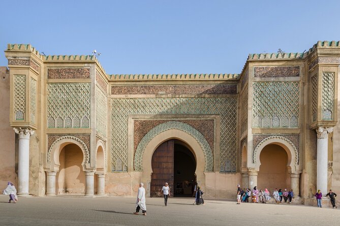 Full-Day Historical Tour to Meknes Volubilis and Moulay Idriss - The driver and communication: why it can make or break the day