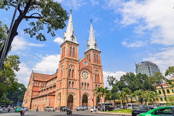 Full-Day Ho Chi Minh City Tour with Colonial Heritage & Chinatown - Independence Palace: where the day turns from scenery to meaning