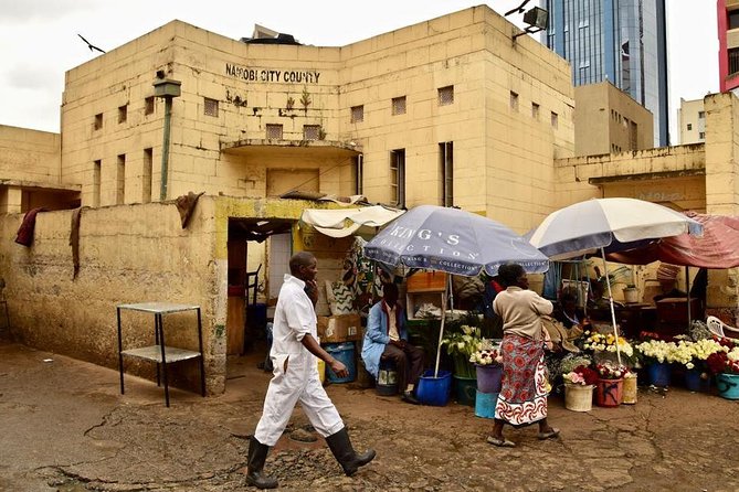 Full Day Nairobi Cultural and Historical Tour - Giraffe Centre Stop: Rothschild Giraffes and Conservation