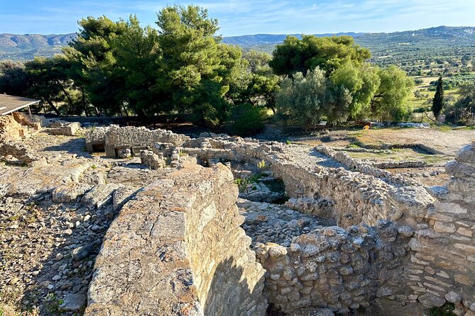Full-Day Private Tour in Matala Caves and Ancient Gortyn in Crete - Matala Beach: your three-hour reset on golden sand