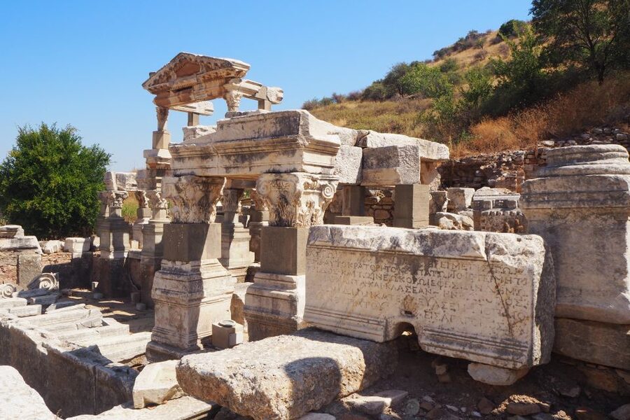 Full-Day Tour of Ancient Ruins in Ephesus from Izmir - Bulbul Mountain and the House of the Virgin Mary: quiet time after the ruins