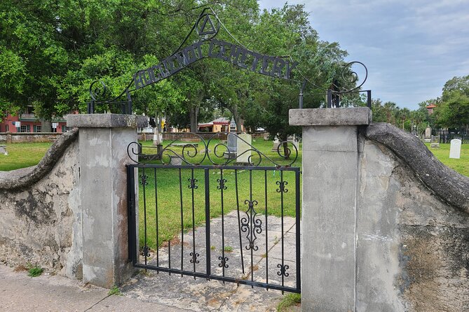 Ghost Tour of St. Augustine: The Original Haunted History Tour - Stop 2: St. George Street, the City Gates, and key fortification history