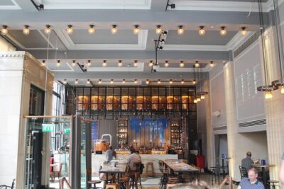 Glasgow: Pubs & History Walking Tour with Beer Tasting - Guides Who Can Talk Beer Science and Glasgow Story Without Turning Lectures
