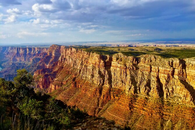 Grand Canyon + Ancient Ruins + Volcano Full Day Christian Tour - From Flagstaff at 8:00 a.m. to an all-day canyon-and-volcano loop