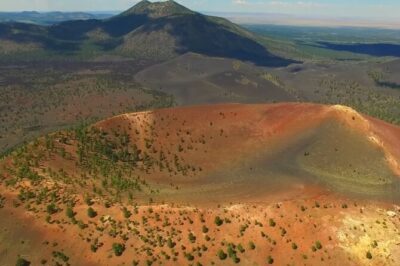 Grand Canyon + Ancient Ruins + Volcano Full Day Christian Tour - San Francisco Volcanic Field views before you ever reach the Grand Canyon