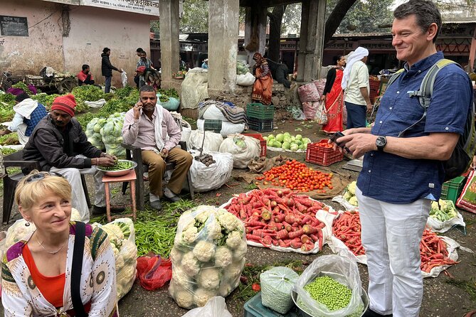 Guided Jaipur Heritage & Food Walk with Shopping - Tadkeshwar Mahadev Temple and Sahu tea: the break that resets your senses