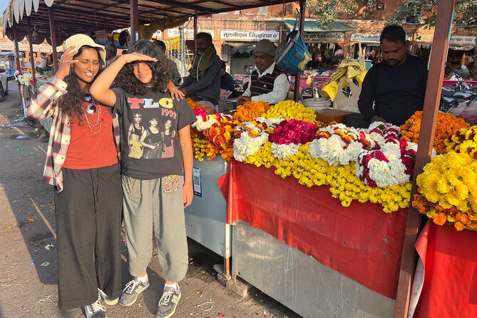 Guided Jaipur Heritage & Food Walk with Shopping - Jal Mahal by car and Albert Hall Museum to close the loop