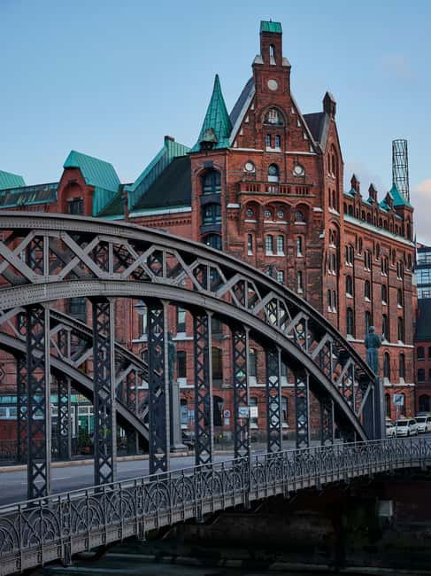 Guided tour of Hamburg's UNESCO World Heritage Site - Warehouses & Cathedrals of Commerce - The coffee-and-cake finish: a simple, satisfying way to end