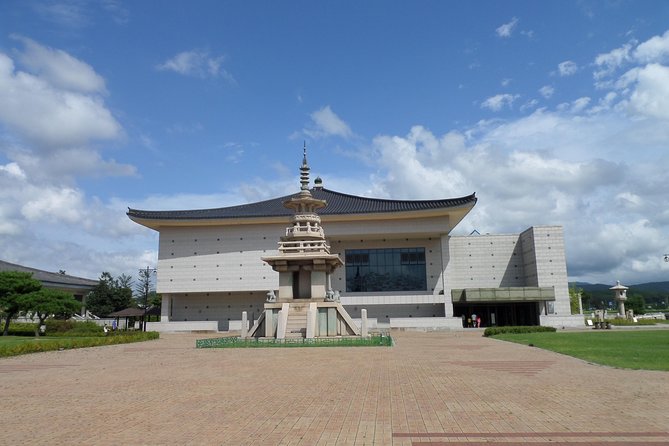Gyeongju The UNESCO World heritage sites tour(Private tour) - Tumuli Park and Cheonmachong Tomb: Royal Burial Stories You Can See Up Close