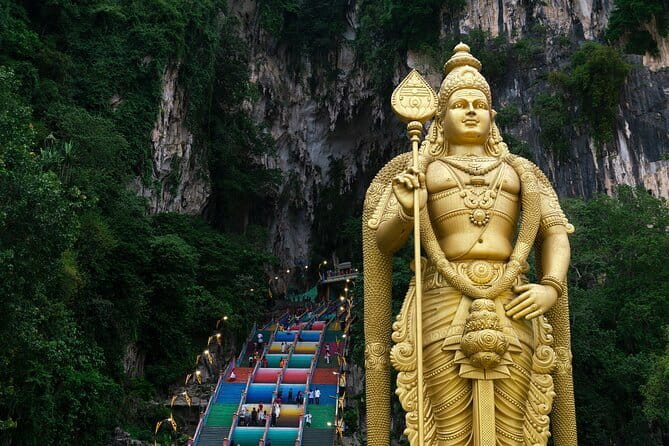 Half Day Cultural And Heritage Walking Tour in Kuala Lumpur - Sin Sze Si Ya Temple: Taoist Tradition at One of the Oldest Chinese Temple Sites