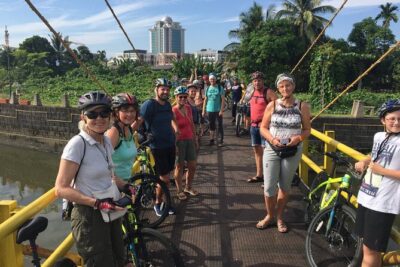 Half-Day Heritage Bike Tour in Kuching - Getting started at Lebuh Wayang (and what can catch you off guard)