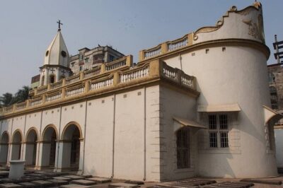 Half-day Old Dhaka History & Heritage Private Tour - Lalbag Fort and Dhakeshwari Temple: 17th-century echoes and daily faith