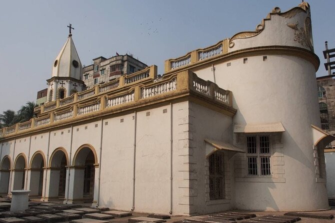Half-day Old Dhaka History & Heritage Private Tour - Lalbag Fort and Dhakeshwari Temple: 17th-century echoes and daily faith