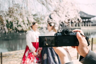 Hanbok Photoshoot and History Tour at Gyeongbokgung Palace - Gwanghwamun Gate photos: the fast hit of iconic Seoul