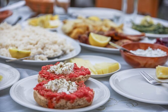 Heraklion: Ebike City tour - Food tasting & Wine tasting - Eleftherias Square and the old-shop lanes