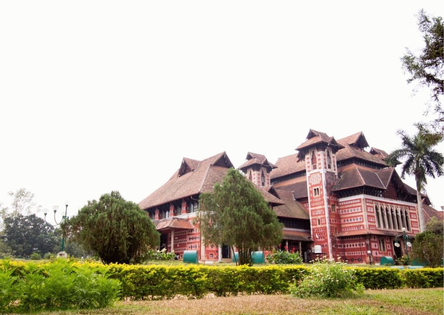 Heritage & Cultural Walk of Trivandrum Guided Walking Tour - Keralam Museum of History and Heritage + Mateer Memorial Church
