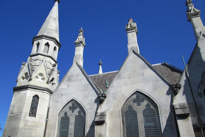 Heritage Highlights Walk - St. Paul’s Cathedral: Learning Without Assuming You’ll Go Inside
