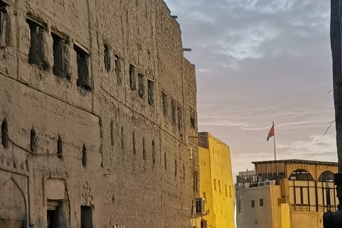 Heritage private Tour by classic carts - Al Aqur village: mud houses, the wall, and irrigation channels
