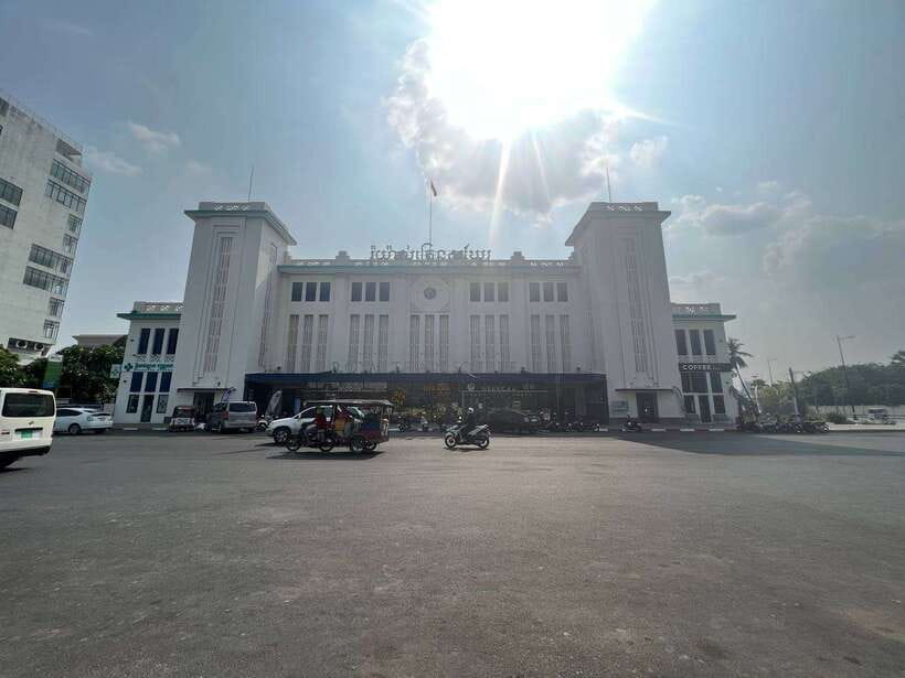 Heritage tour of Phnom Penh in electric bus - Entering the three unusual places (and why that’s a big deal)