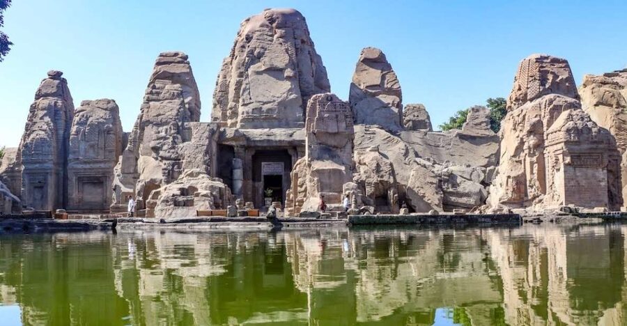 Historical Tour, Kangra fort &Rock cut temple from Dharmasla - Pickup From McLeod Ganj or Dharamshala, and How the 6 Hours Really Works