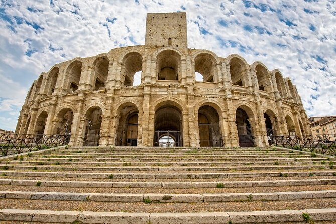 Historical Walking Tour of Ancient Arles with an APP - Key highlights at a glance