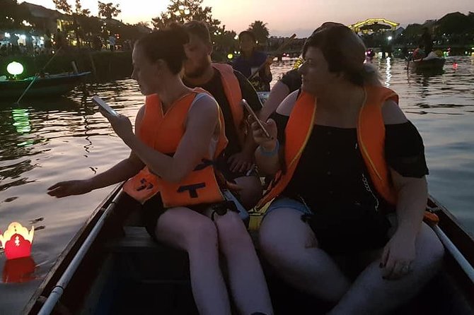 Hoi An Ancient City -Sampan Boat Ride- Night Market- Lanterns - Why a 3 pm start makes sense in Hoi An