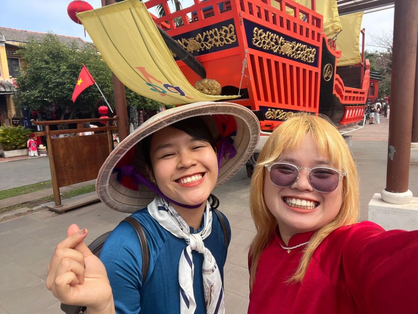 Hoi An: Ancient Town Guided Walking Tour - Kazik Park: a break that feels like part of the plan