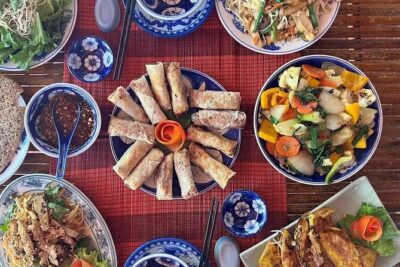 Hoi An Ancient Town Walking Street Food Tours with Night Market - Private Guide + Pickup: Start Easy, Stay Focused