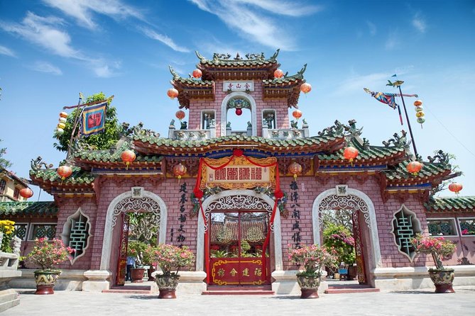Hoi An Ancient Town Walking Tour with a Local - Meeting Point and How the Walk Is Structured