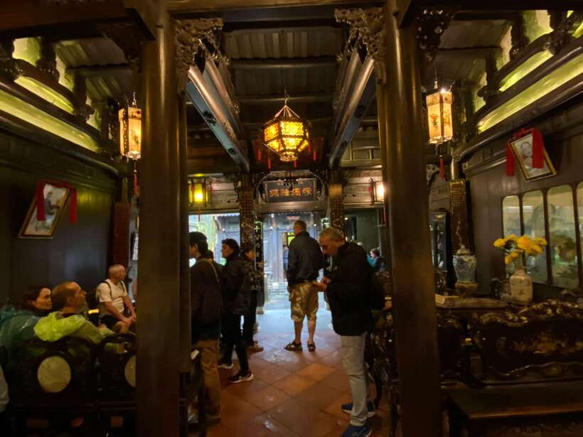 Hoi An Ancient Town - Walking Tour with Local Guide - Tea, Dessert, and the End Stop You’ll Remember