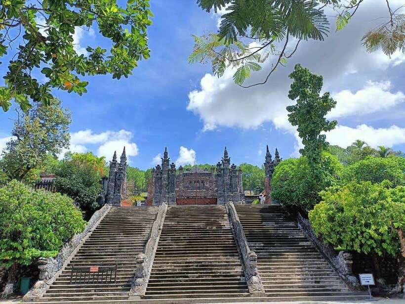 Hue: 3 Best Royal Tombs Tour and Ancient Pagoda - How This 5-Hour Hue Tour Really Works