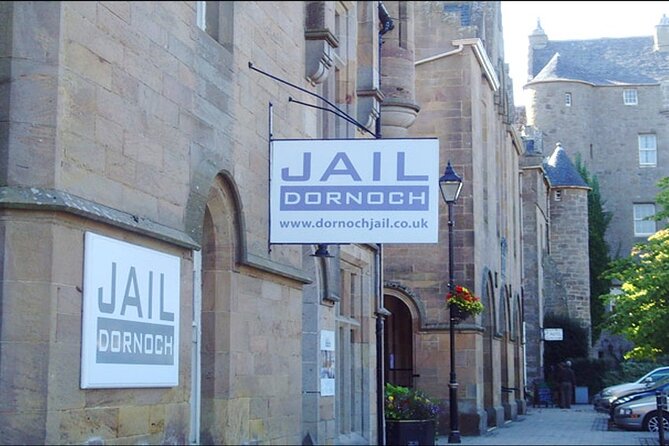 Invergordon Cruise Excursion - Castle ,Whisky and History Tour - The guide can make (or break) the experience