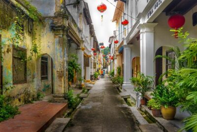 Ipoh Heritage & Orang Utan Island Day Tour from Kuala Lumpur - Starting in Kuala Lumpur before the city wakes up