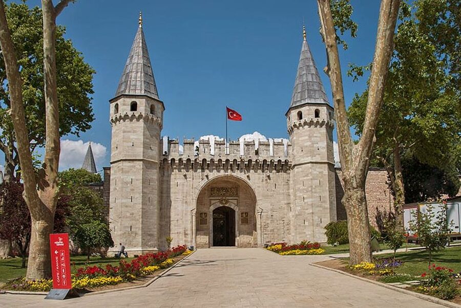 Istanbul: Full-Day Heritage Tour - Hippodrome and German Fountain: the ancient leftovers you can still see