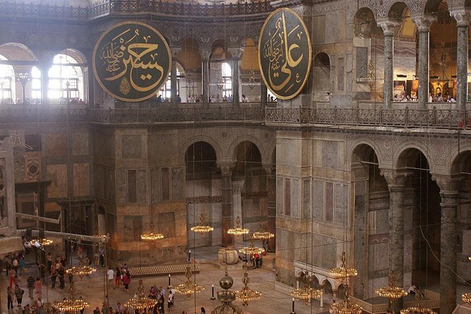 Istanbul Heritage Tour - Incl. Lunch - The German Fountain and Serpent Column details