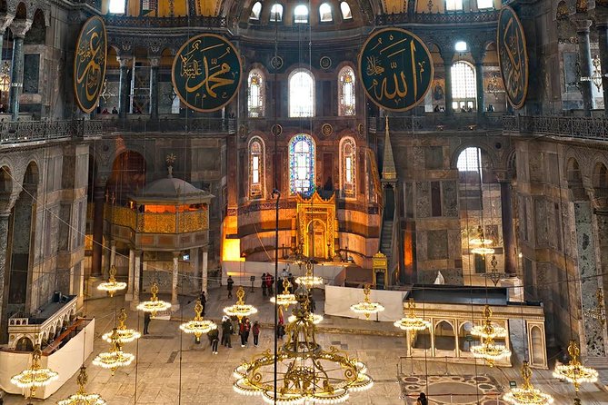 Istanbul Historical Tour with Guide, Lunch and Transfers - Hagia Sophia Grand Mosque: The Main Event, With a Timing Reality