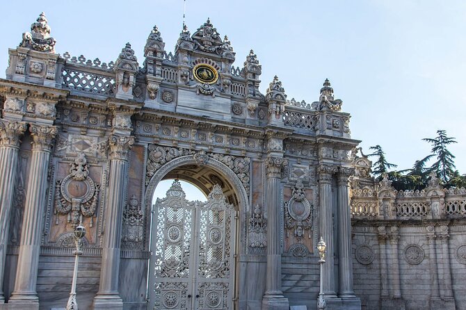 Istanbul Islamic Heritage Tour: Sacred Tombs & Eyup Sultan Mosque - Stop 3: Edirnekapı City Walls and the Eyup-area companion highlight