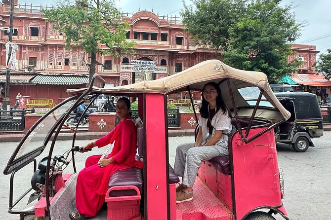Jaipur Half-Day Heritage Tour by Women-Driven E-Rickshaw - Quick hits: what makes this tour worth your time