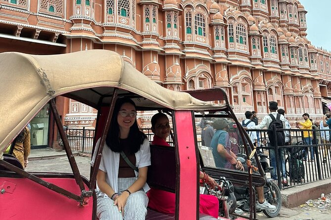Jaipur Half-Day Heritage Tour by Women-Driven E-Rickshaw - Stop 6: Ramgarhmode artisan workshops—where your payment has a direct effect