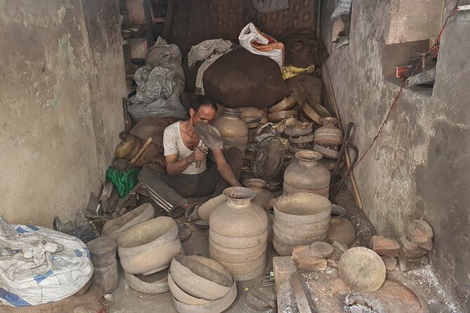 Jaipur Heritage Walk - Artisans | Bazaars | Culinary | Temples (Awarded) - Food, chai, water, and the souvenir you actually get