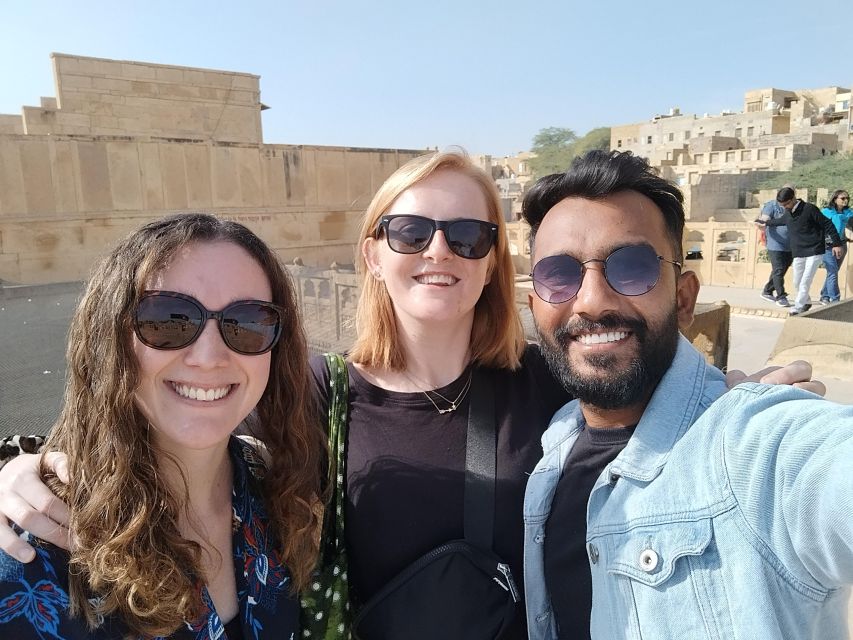 Jaisalmer Heritage Walking Tour With Professional Guide - The palace areas and the 7 Jain temples: religion + power in stone