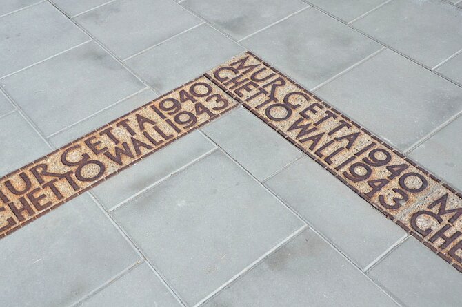 Jewish Heritage and Holocaust Memorial Tour of the Former Ghetto - Meeting at Sigismund’s Column: Where You Start and How the Walk Flows