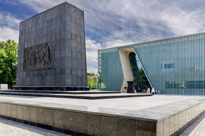 Jewish Heritage and Holocaust Memorial Tour of the Former Ghetto - Krasinski Palace: Baroque Power and Jewish Protection