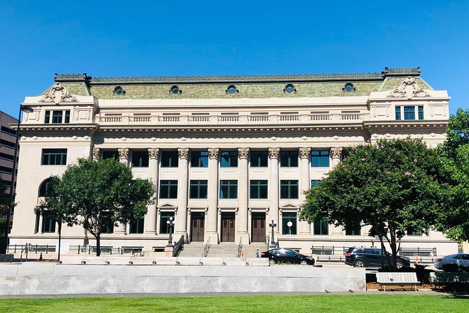 JFK Historical Tour - Texas Theatre and the escape route: chasing the story street by street