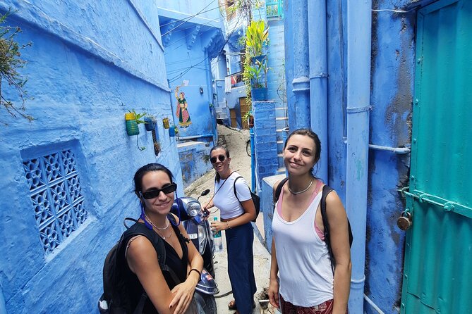 Jodhpur Blue City Heritage Walking Guided Tour - Clock Tower Market (Sardar Market): the best place to snack and browse