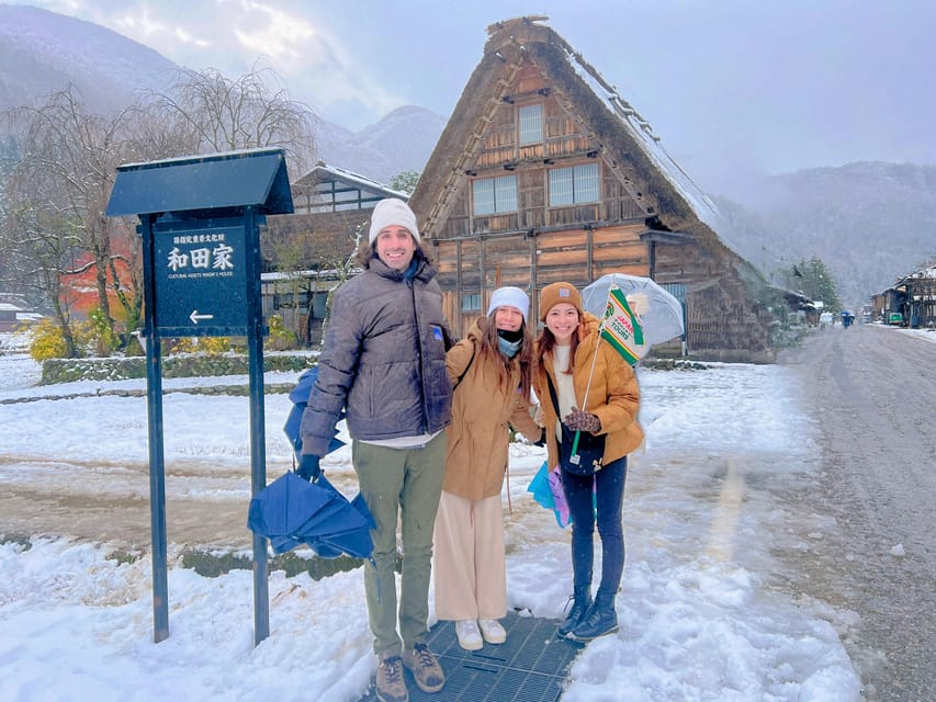 Kanazawa: World Heritage Shirakawa-go & Two Local Experience - Shirakawa-go: walk the Gassho-zukuri village like you have a cheat sheet