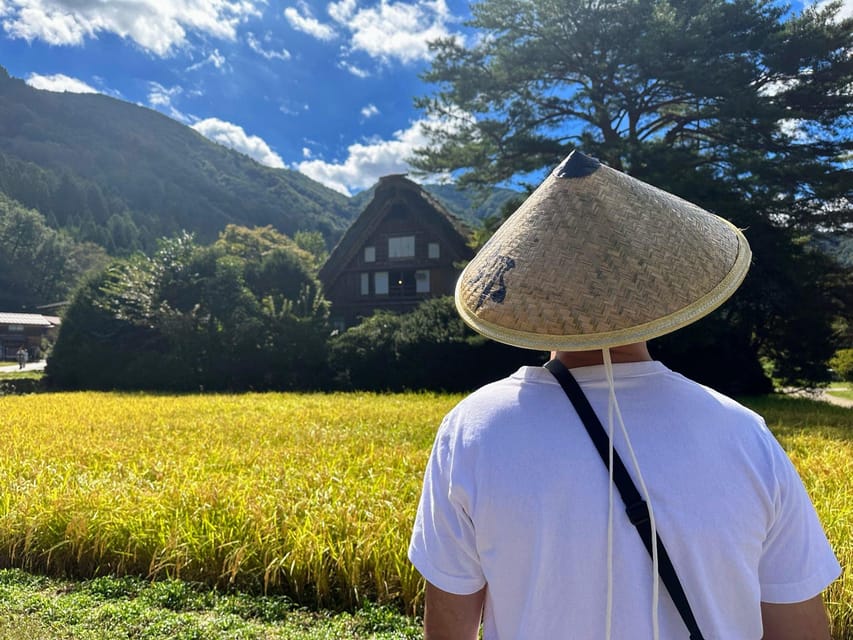 Kanazawa: World Heritage Shirakawa-go & Two Local Experience - Gold leaf in Kanazawa: taste it, see it, and take a piece home