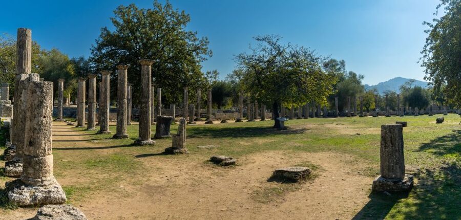 Katakolo: Ancient Olympia and Kourouta Beach Guided Tour - Switching to Kourouta Beach: Sun, Swim, and Simple Recovery