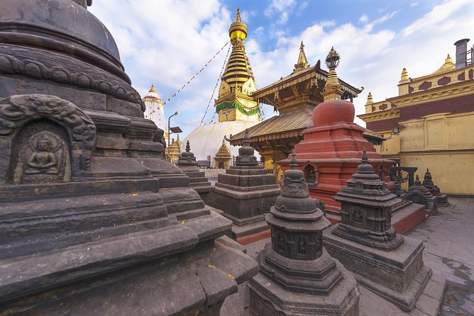 Kathmandu city tour - 4 UNESCO World Heritage Sites - Stop 2: Swayambhunath (Monkey Temple) and the Westside Feel